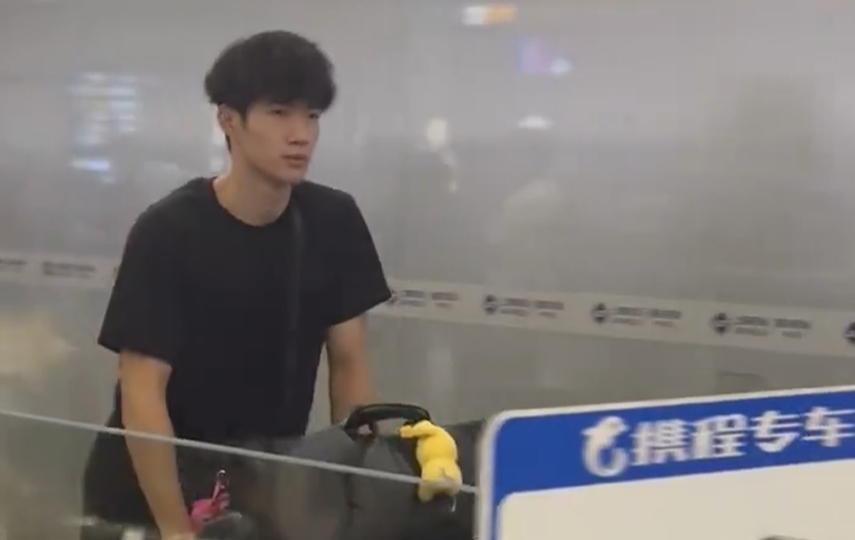 ue, 他回应了日, 我打得非常