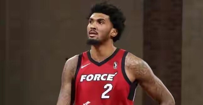 约翰逊的移, OnQla, 展联盟的马